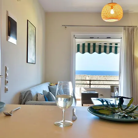 Semesterbostad Two-bedroom With Sea View In *