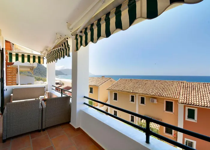 Two-bedroom With Sea View In