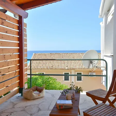 Two-bedroom With Sea View In Glyfada (Corfu)