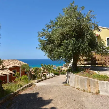 Prázdninový dům Two-bedroom With Sea View In